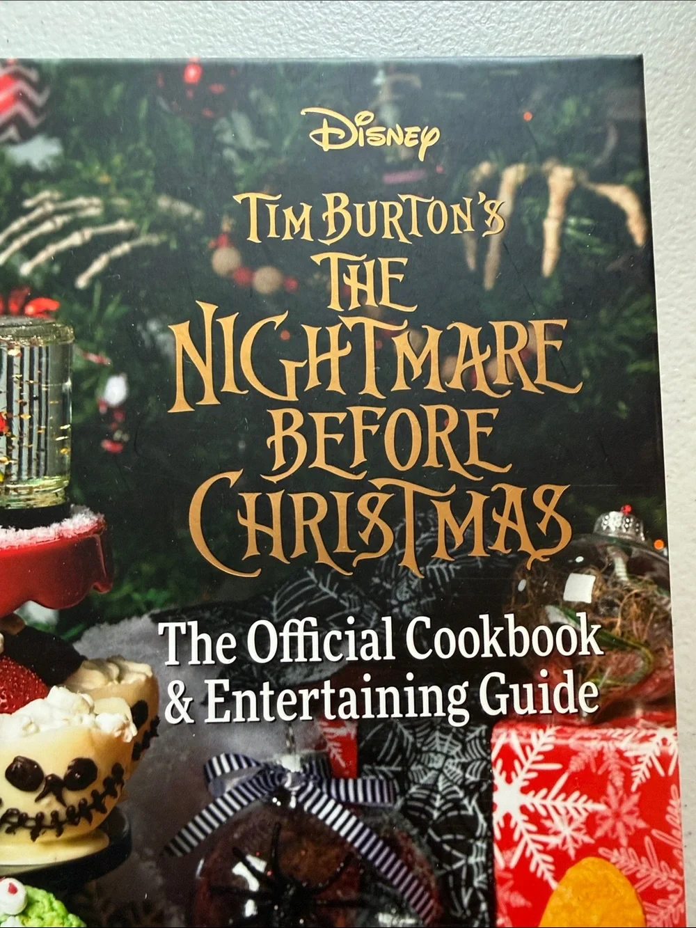 Disney Tim Burton's The Nightmare Before Christmas Cookbook - Black/Green Cover